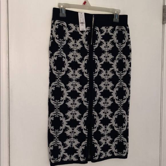 Pencil skirt - Picture 2 of 2